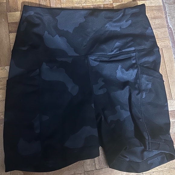 Camo bike shorts - Picture 1 of 2